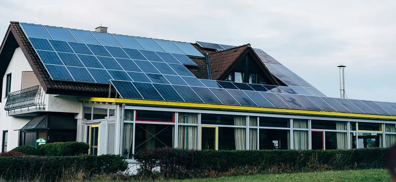 Cele Mai Bune Panouri Fotovoltaice