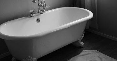 Cadă de baie